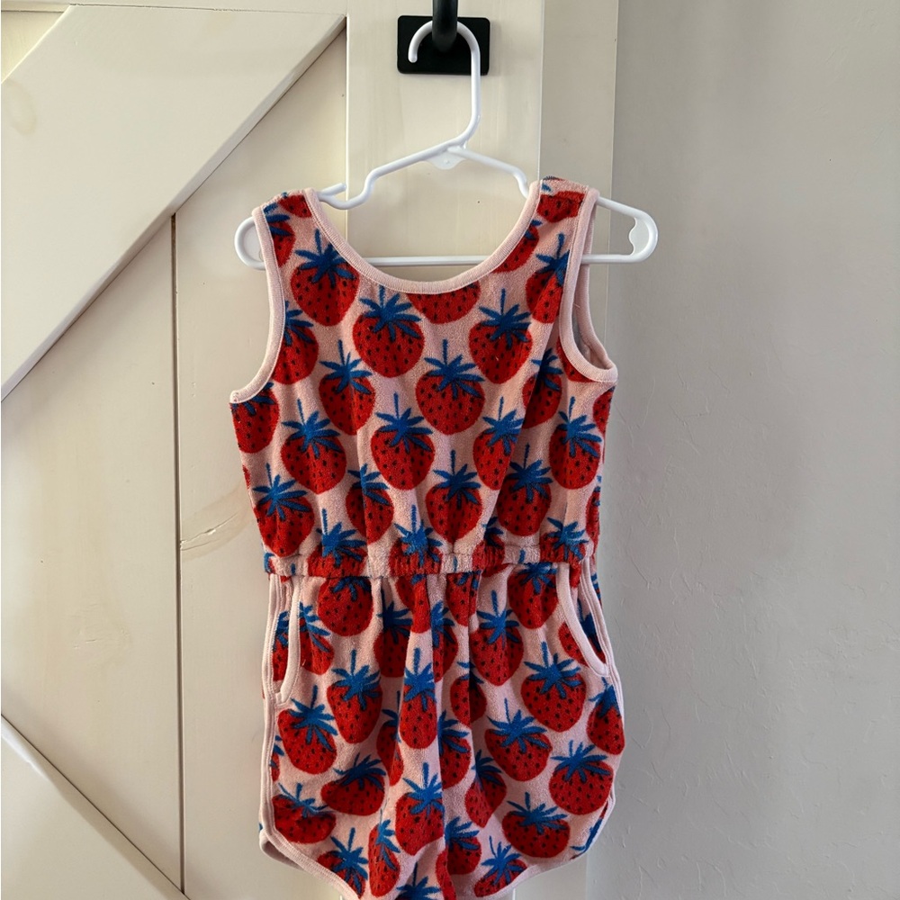 Hanna Andersson Red Strawberry Girls Romper 6-7